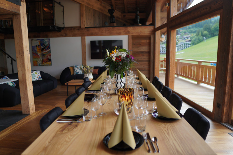 teka-roof-top-salle-a-manger-salon-location-appartement-chalet-Les-Gets