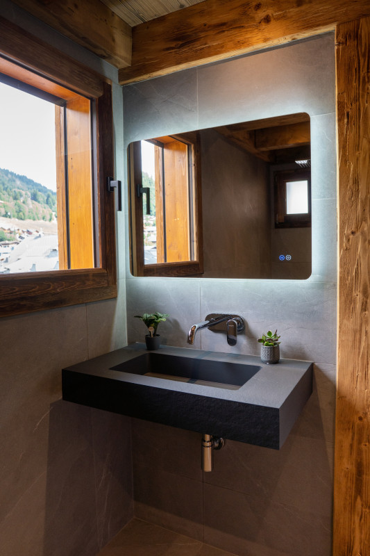 teka-roof-top-salle-de-bain-location-appartement-chalet-Les-Gets