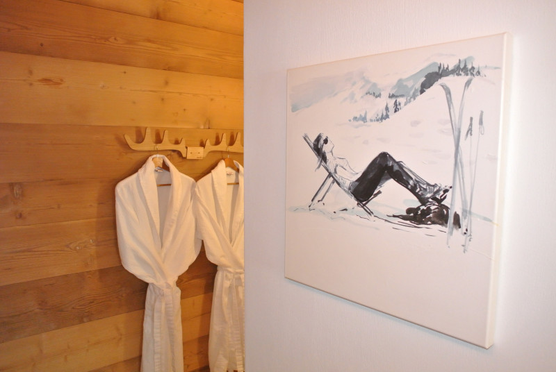 Teleporte-chambre-hors-piste-salle-de-bain-location-appartement-chalet-Les-Gets