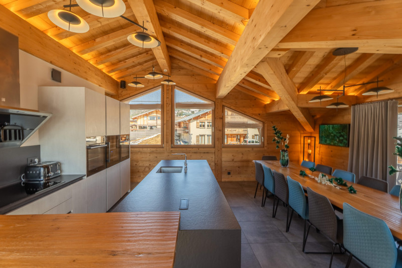 teleporte-cuisine-table-a-manger-bar-teleporte-cuisine-table-a-manger-appartement-chalet-Les-Gets