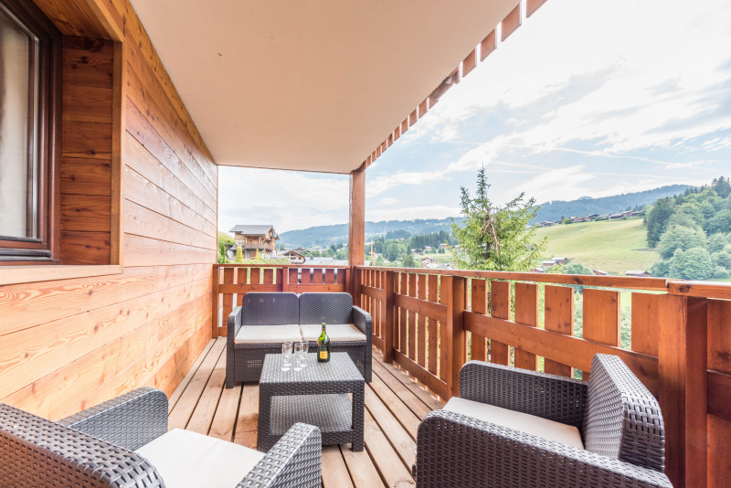 terrasses-perrieres-balcon-vue-location-appartement-chalet-Les-Gets