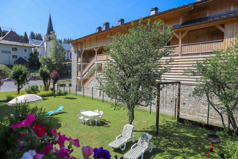 Tournier-D3-studio-exterieur-ete-location-chalet-appartement-Les-Gets