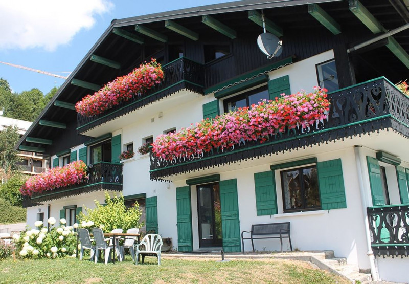 village-fleuri-les-gets