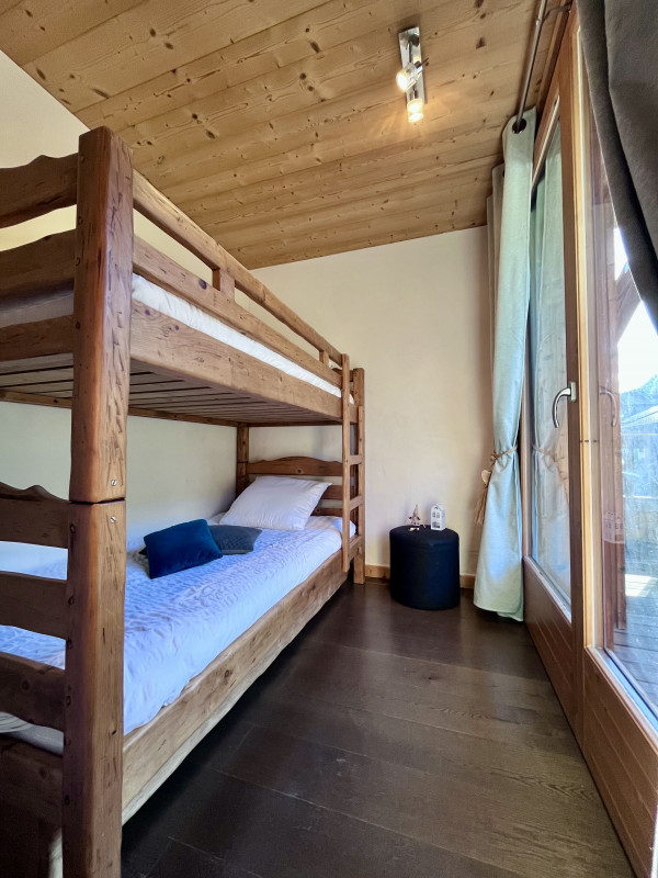 Virolet-chambre-piste-noire-lits-superposes-location-appartement-chalet-Les-Gets
