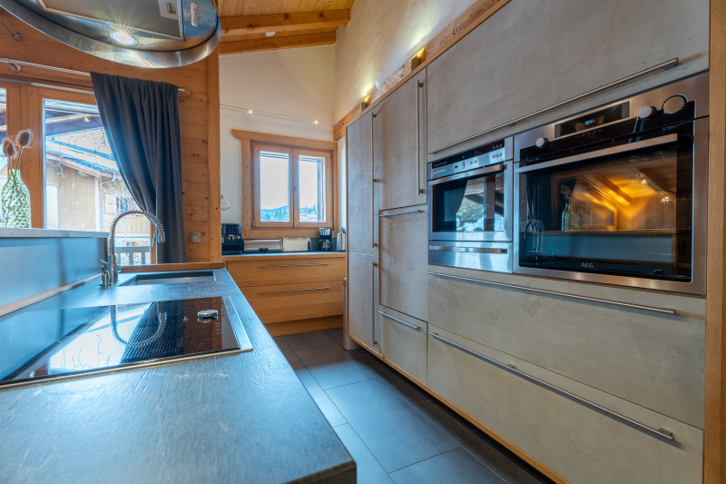 virolet-wetzet-cuisine-19382347-location-appartement-chalet-Les-Gets
